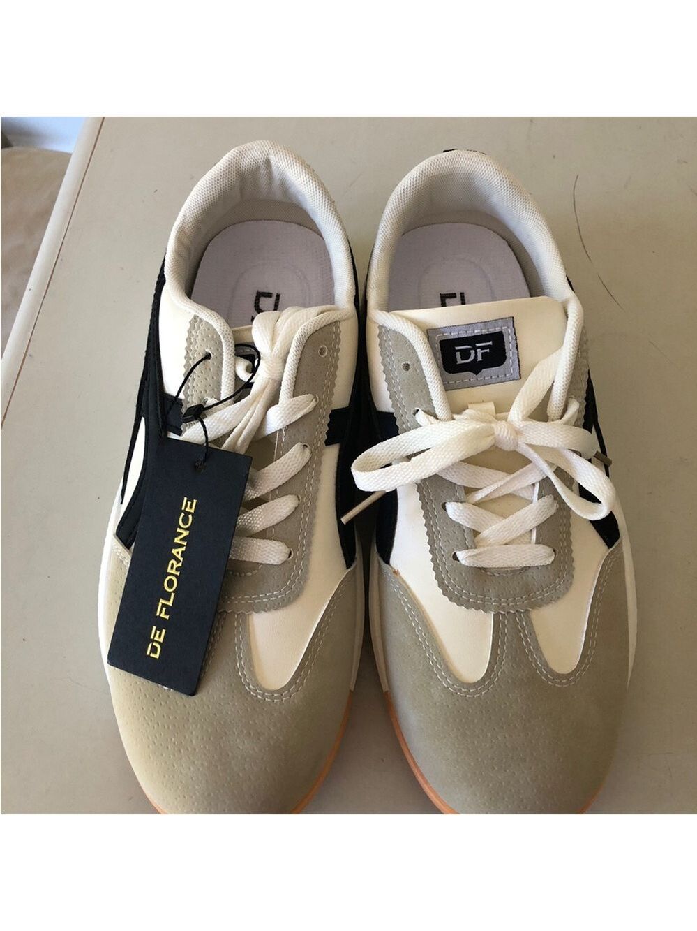 DE FLORENCE NWT Size 9.5 Womens DF Cloudea Vintage Sneakers Lowtop Orthotic